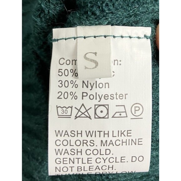 C. Cline Forest Green V-neck Pullover Sweater Size: Small NWT - Picture 3 of 5